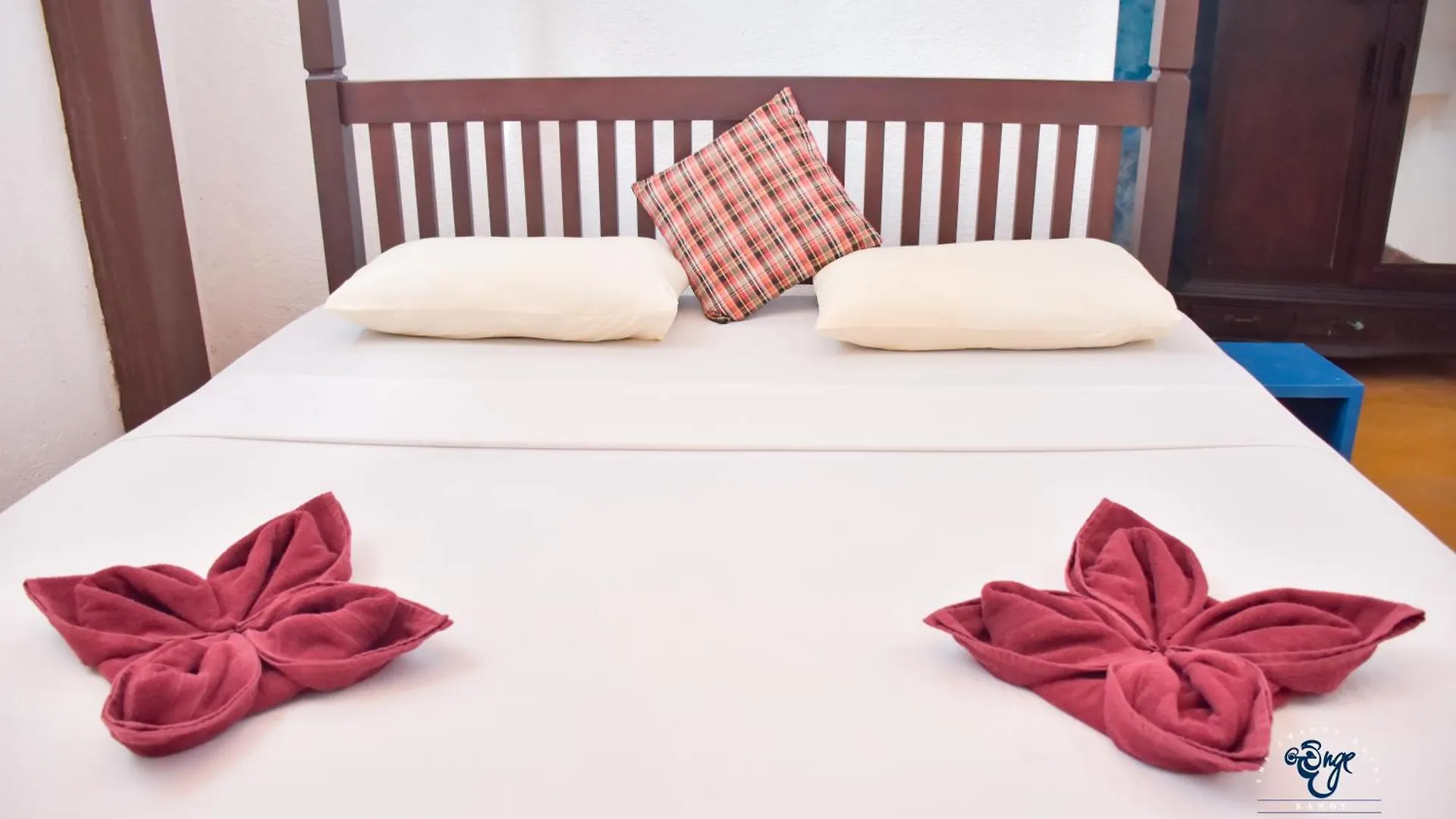 *** Guest house The Change Hotel Kandy Sri Lanka